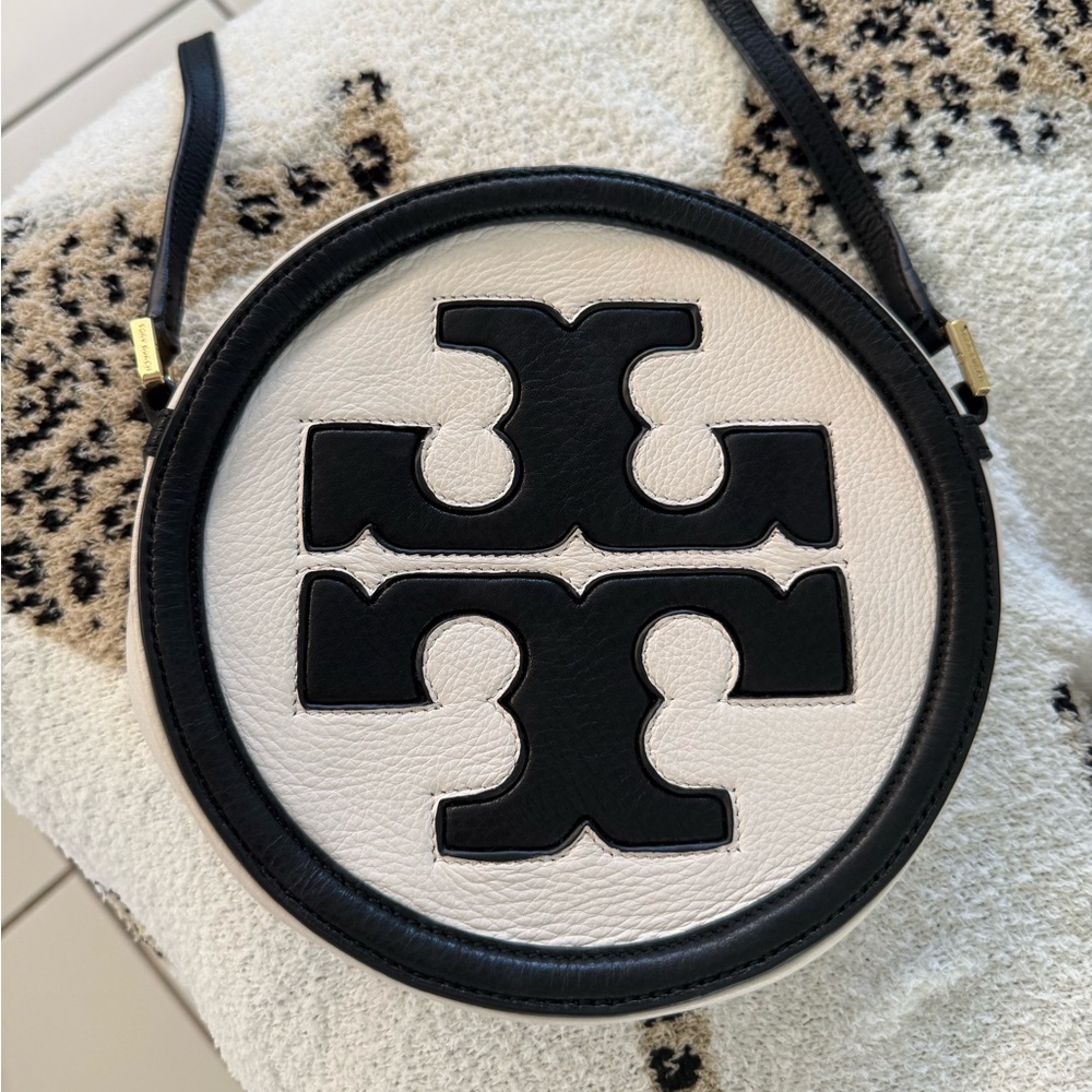 Tory Burch Canteen Black and White Round Leather Crossbody Bag